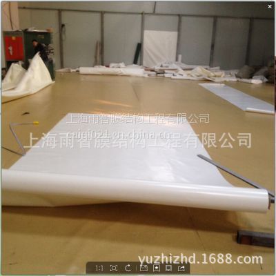 PVDF膜材的透气性之谜:揭秘其在建筑领域的应用优势(图1) PVDF膜材的透气性之谜:揭秘其在建筑领域的应用优势(图1)