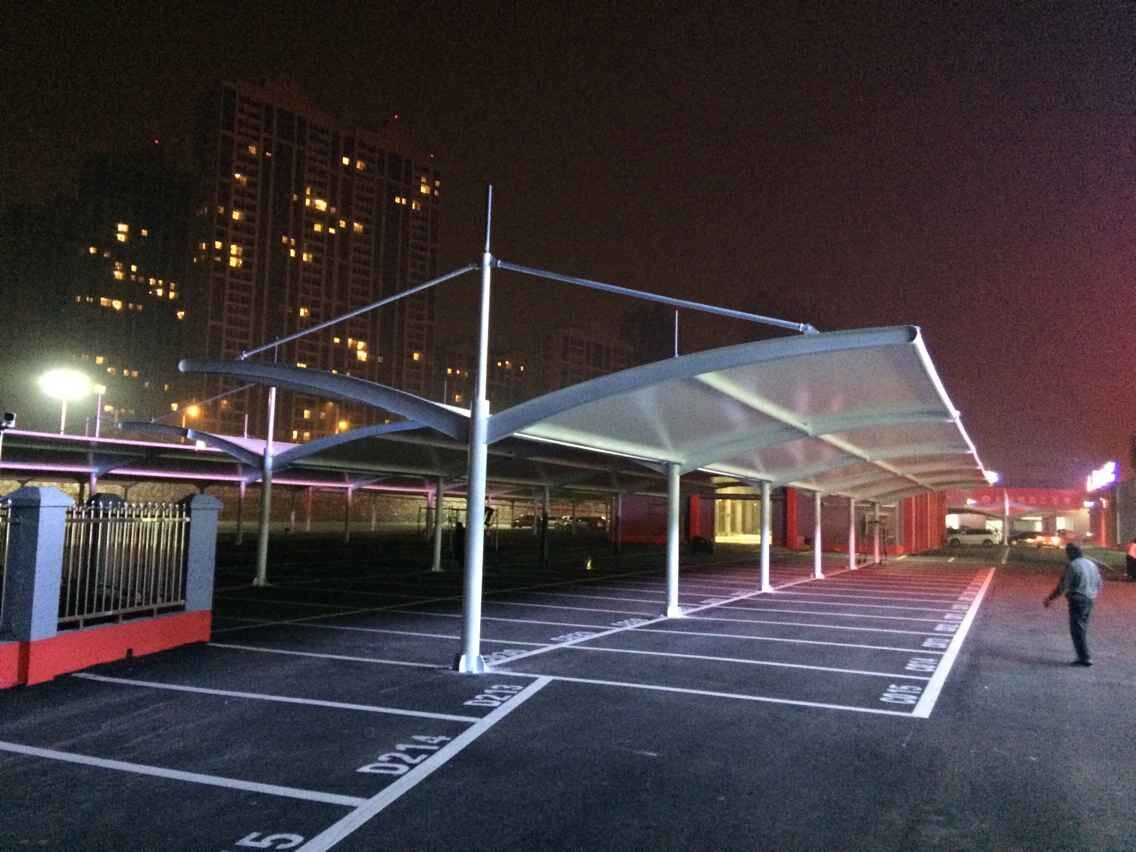 膜结构停车棚