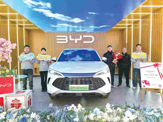 盘点2025 | 去年新能源汽车上牌17392辆 全市保有量超5.3万辆(图2)